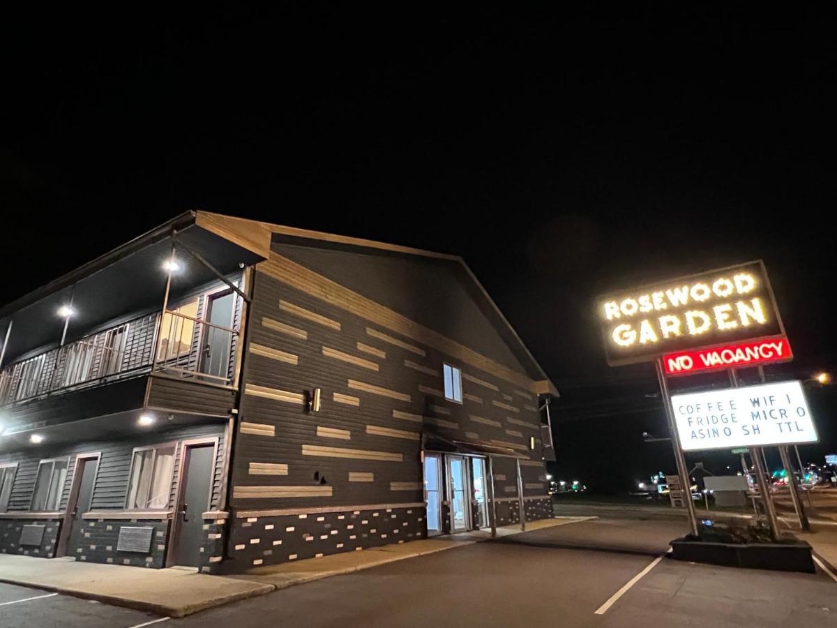 Hotel Rosewood Garden Lake Delton Exteriér fotografie